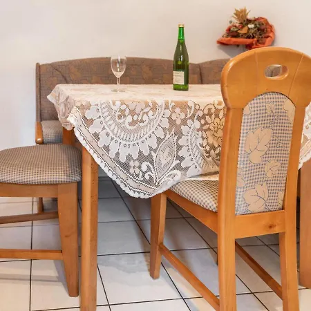 Apartment Near The River In Eller